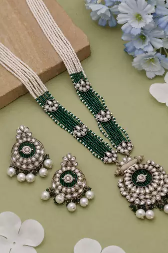 Green classic kundan necklace set