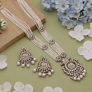 White ethnic kundan necklace set 1