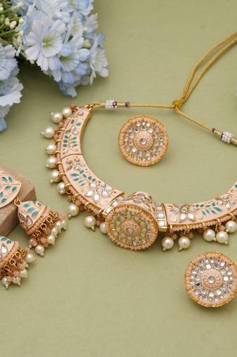 Peach hasli meenakari necklace set
