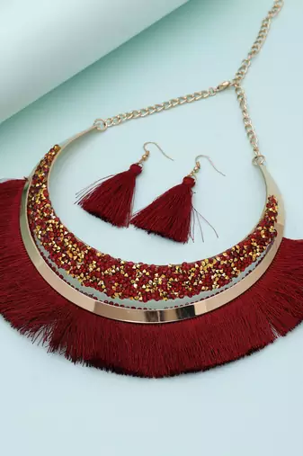 Maroon fashion hansli necklace set