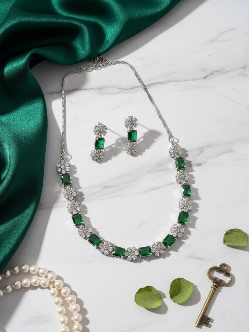Exquisite green flower motif cz sleek necklace set