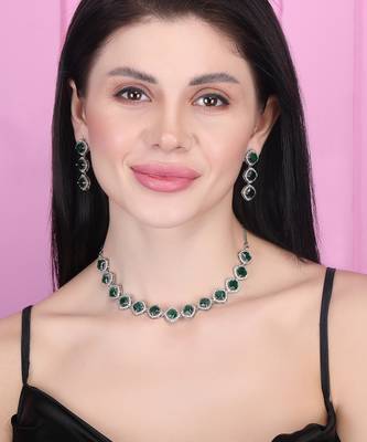 Green cz-ad subtle necklace set 2