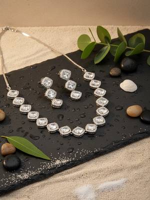 White cz-ad subtle necklace set 1