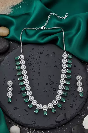 Silver plated green square ad necklace set