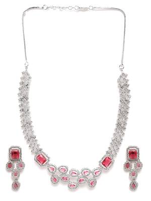 Red ad studded leaf necklace set 3