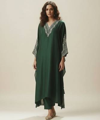 Green chanderi embroidered kurta set 1