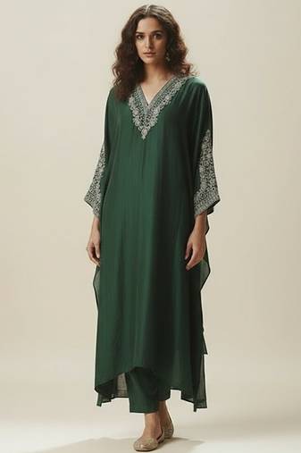Green chanderi embroidered kurta set