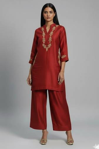 Red silk embroidered kurta set