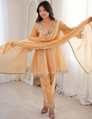 Chiku fendi mirror with coding embroidered lace work kurta and pant and heavy dupatta 1