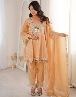 Chiku fendi mirror with coding embroidered lace work kurta and pant and heavy dupatta 4