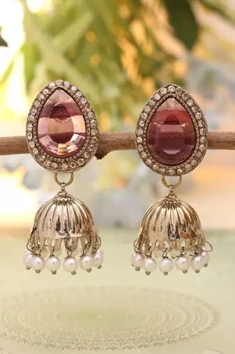 Magenta color fashion earrings