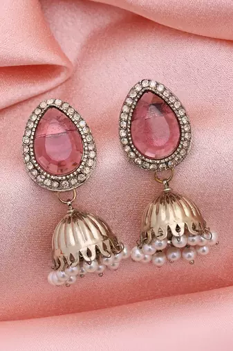Magenta color fashion earrings