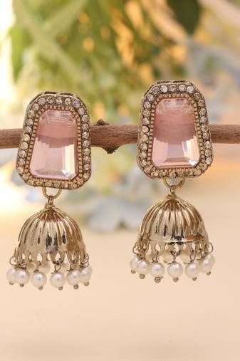 Pink color fashion earrings