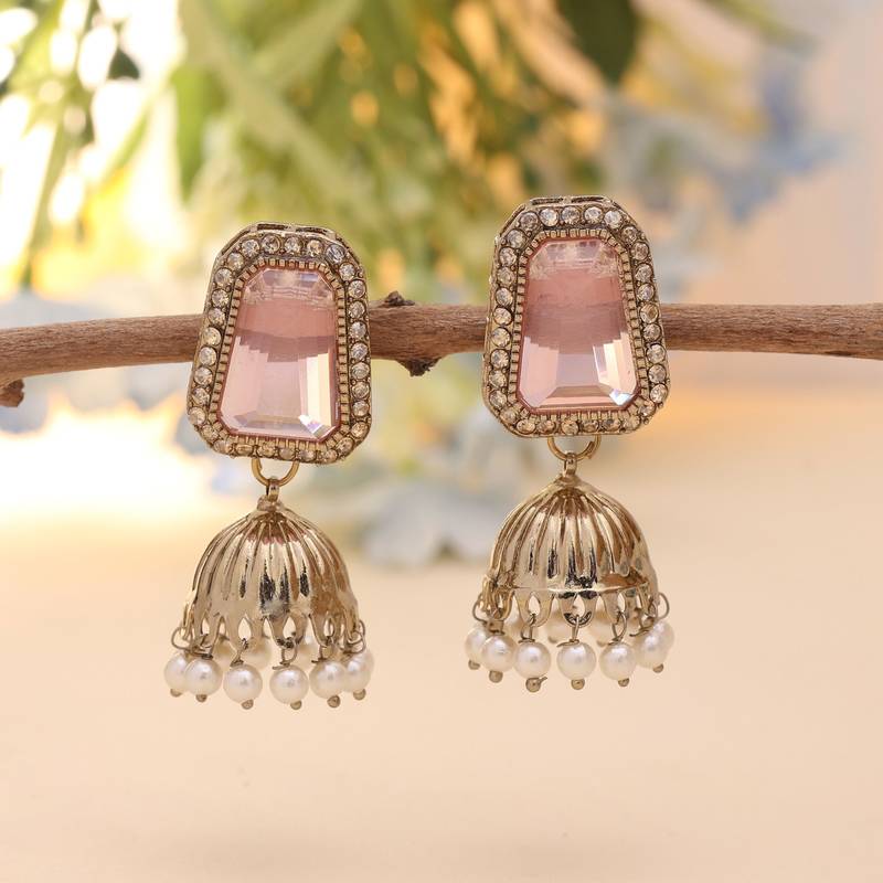 Pink color fashion earrings