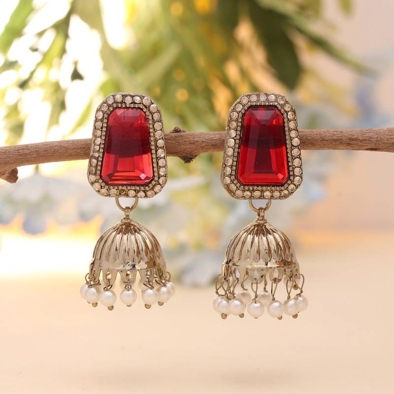 Maroon color fashion earrings