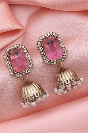 Magenta color fashion earrings