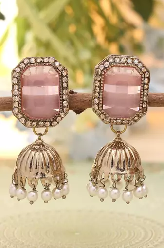 Pink color fashion earrings
