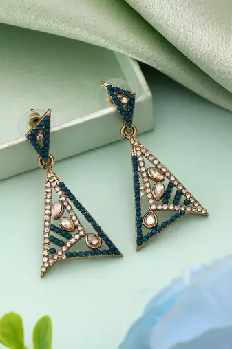 Turquoise blue color fashion earrings