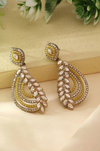 Yellow color fashion earrings