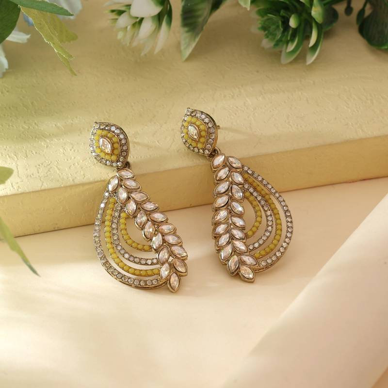 Yellow color fashion earrings