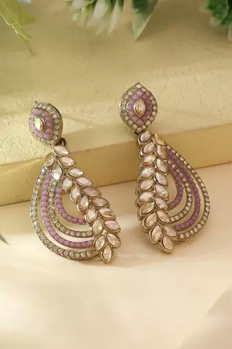 Purple color fashion earrings