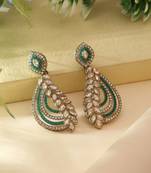 Green color fashion earrings