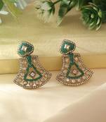 Green color fashion earrings