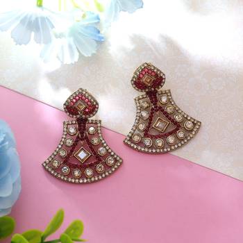 Magenta color fashion earrings 2