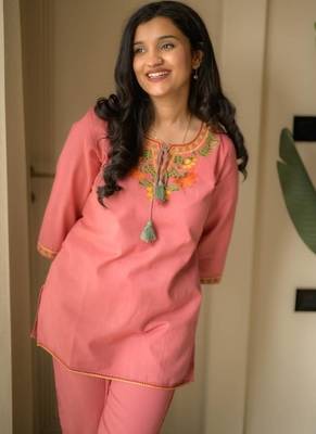 Floral embroidered round neck  cotton co-ord set 3