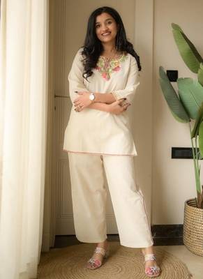 Floral embroidered round neck  cotton co-ord set 3