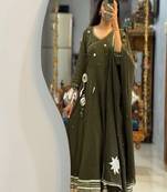 Floral embroidered v neck pure cotton kurta trosuer & dupatta set