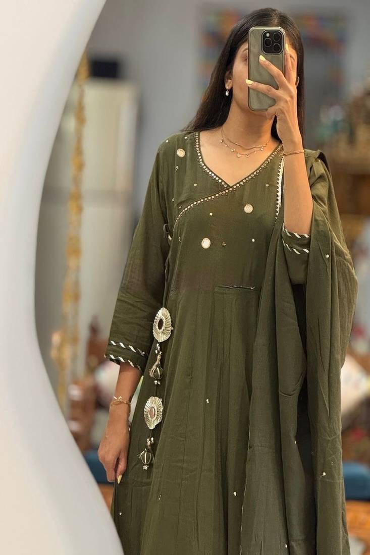 Floral embroidered v neck pure cotton kurta trosuer & dupatta set