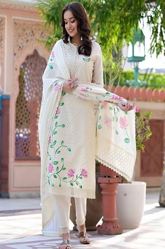Floral embroidered v neck pure cotton kurta trosuer & dupatta set