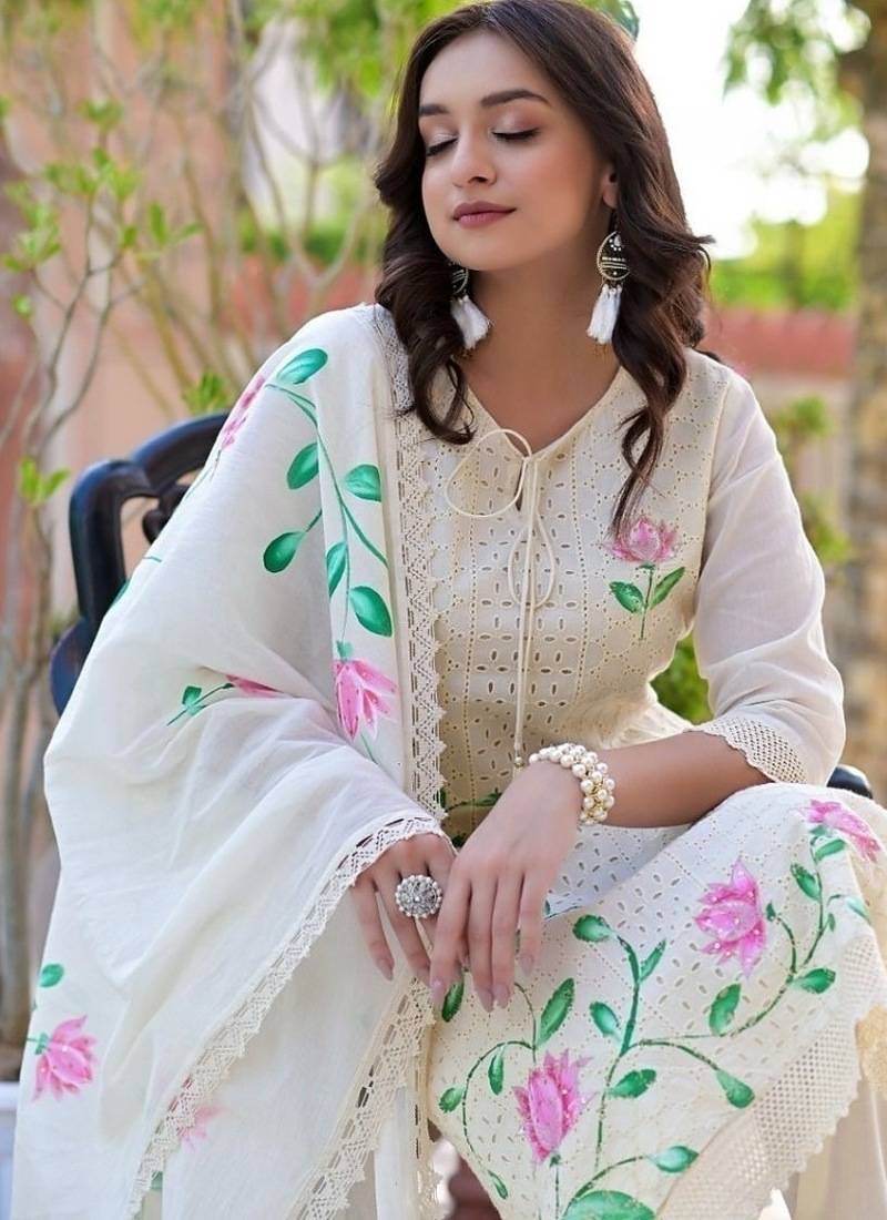 Floral embroidered v neck pure cotton kurta trosuer & dupatta set