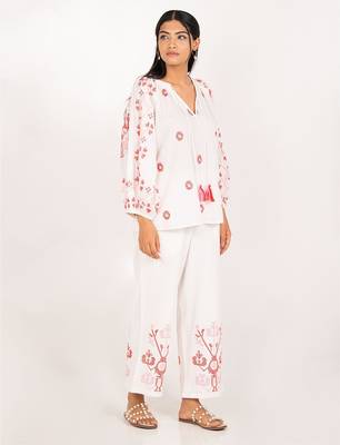 Barcelona set offwhite embroidered linen coord set 2