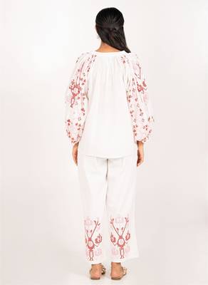Barcelona set offwhite embroidered linen coord set 4