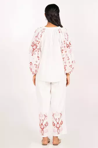 Barcelona set offwhite embroidered linen coord set
