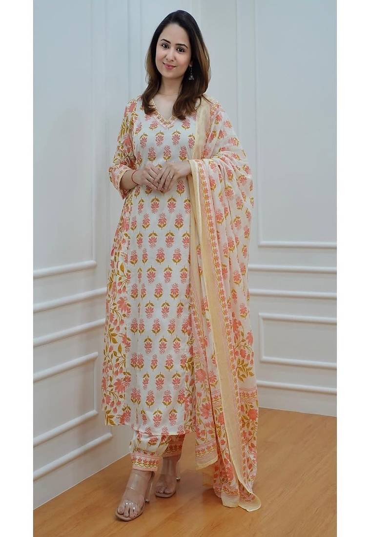 Floral embroidered v neck pure cotton kurta trosuer & dupatta set