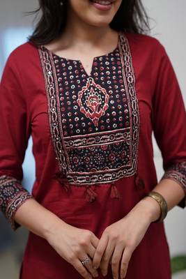 Floral embroidered round neck  cotton kurta trosuer & dupatta set 4