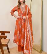 Floral printed v neck pure cotton kurta trosuer & dupatta set