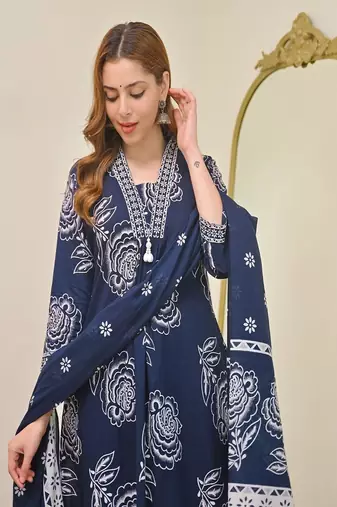 Floral printed v neck  cotton kurta trosuer & dupatta set