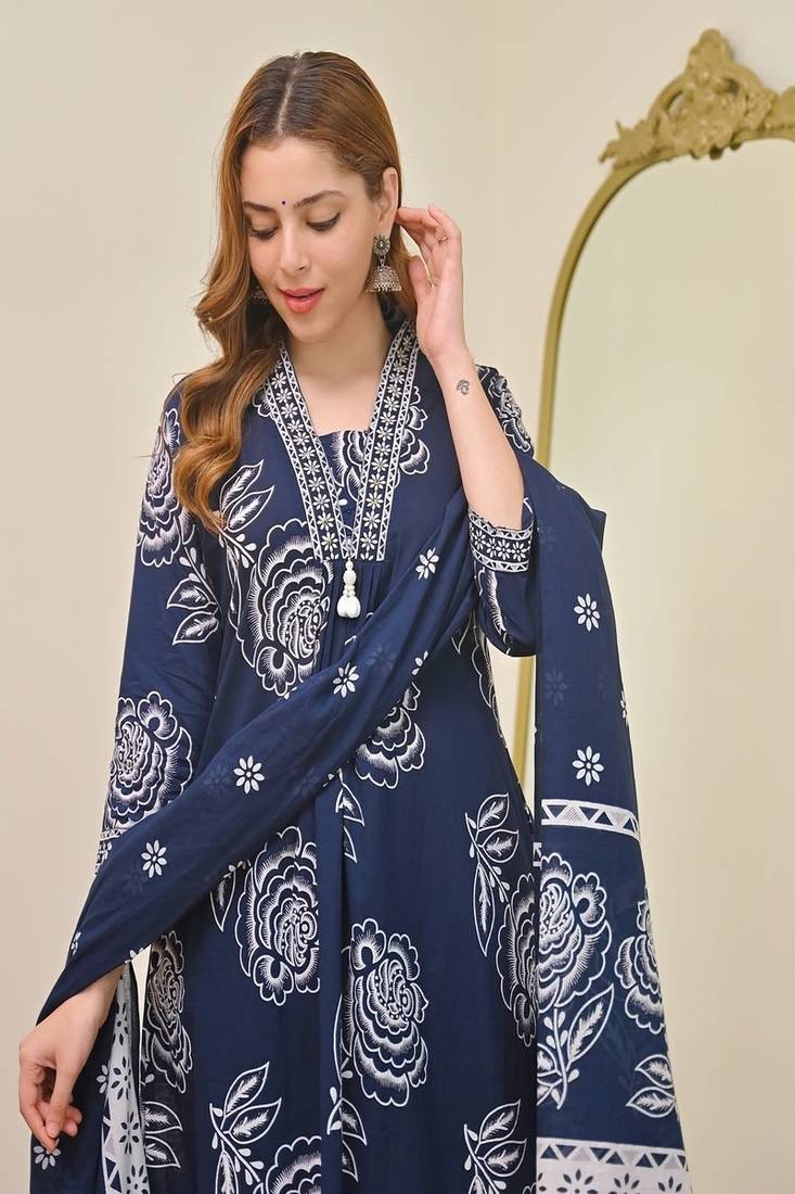 Floral printed v neck pure cotton kurta trosuer & dupatta set