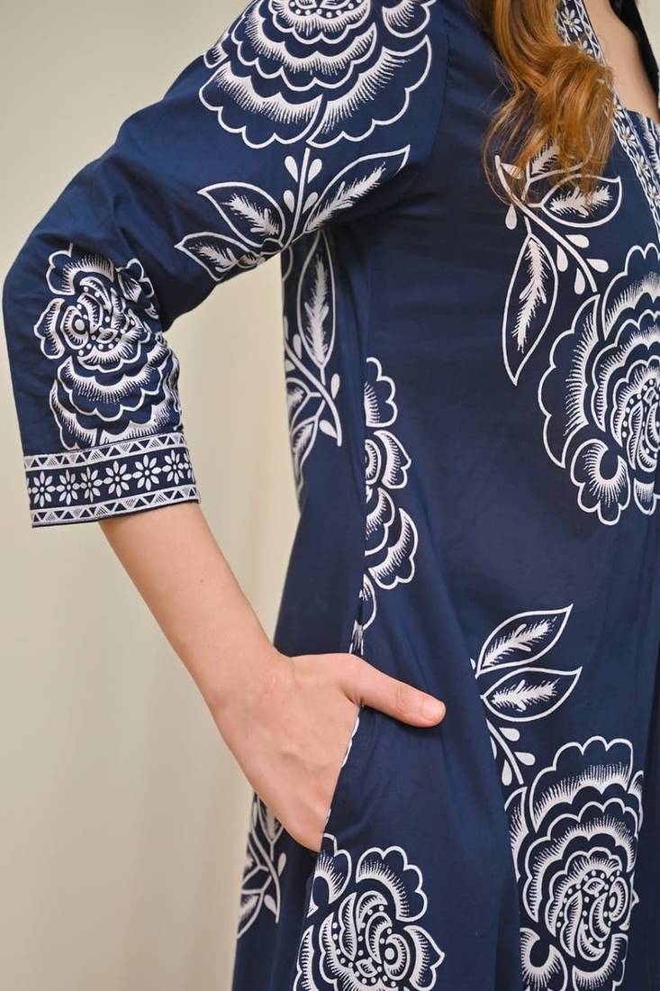 Floral printed v neck pure cotton kurta trosuer & dupatta set