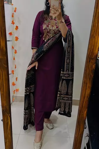 Floral embroidered round neck pure cotton kurta trosuer & dupatta set