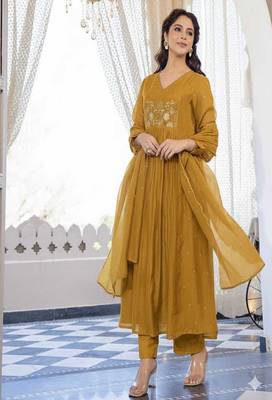 Floral embroidered v neck  cotton kurta trosuer & dupatta set 1