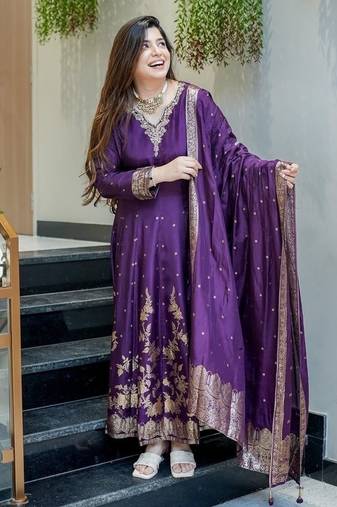 Floral embroidered v neck silk kurta trosuer & dupatta set