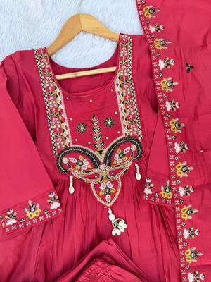 Rani Pink Color multi-thread & sequence embroidery Hand Work Roman Silk Kurta Pent Set 4