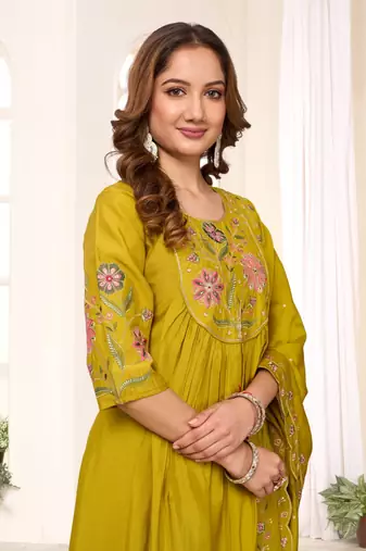 Pear Color Embroidery Thread With Hand Work Viscose Roman Silk Kurta Pent Set