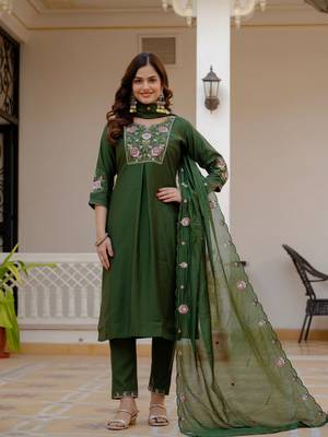Green Color Embroidery Sequins with Hand Work Viscose Silk Kurta Pent Set 1