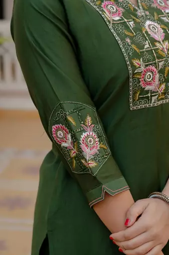 Green Color Embroidery Sequins with Hand Work Viscose Silk Kurta Pent Set